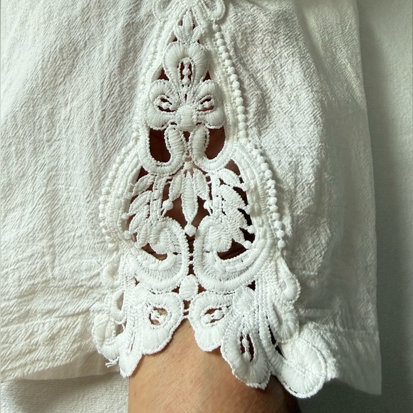 White harem pants crafted from 100% breathable cotton, with lace at the ankles. - Picture 11 of 15